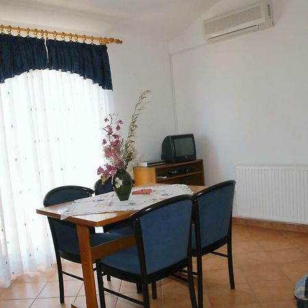 פורץ Apartmani Bauk מראה חיצוני תמונה