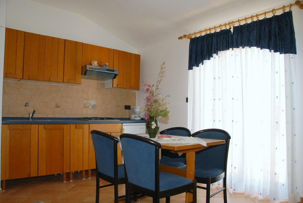 פורץ Apartmani Bauk מראה חיצוני תמונה