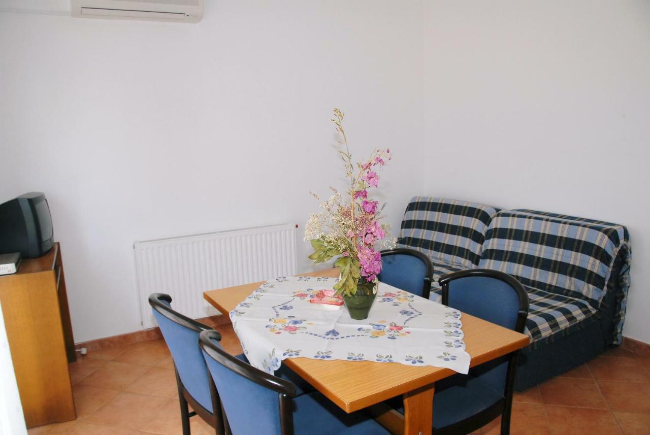 פורץ Apartmani Bauk מראה חיצוני תמונה