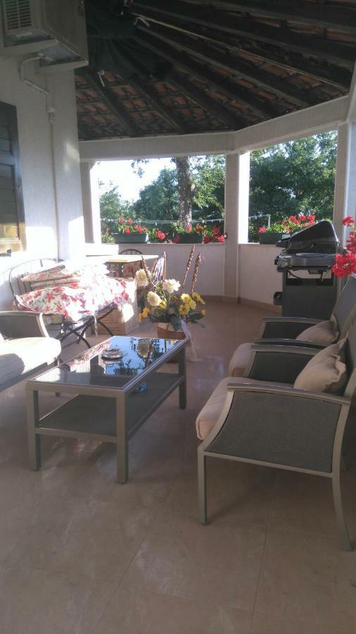 פורץ Apartmani Bauk מראה חיצוני תמונה