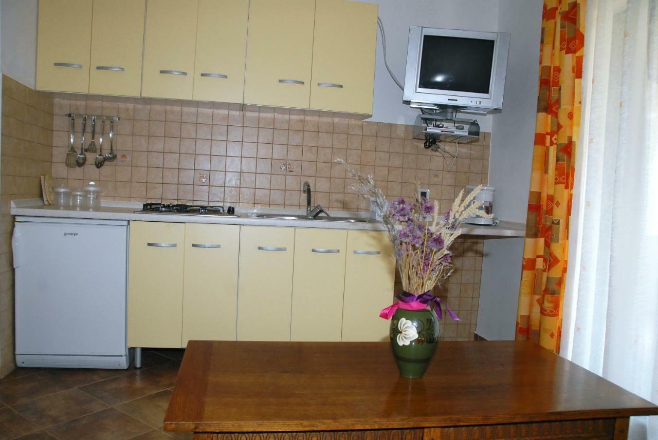 פורץ Apartmani Bauk מראה חיצוני תמונה